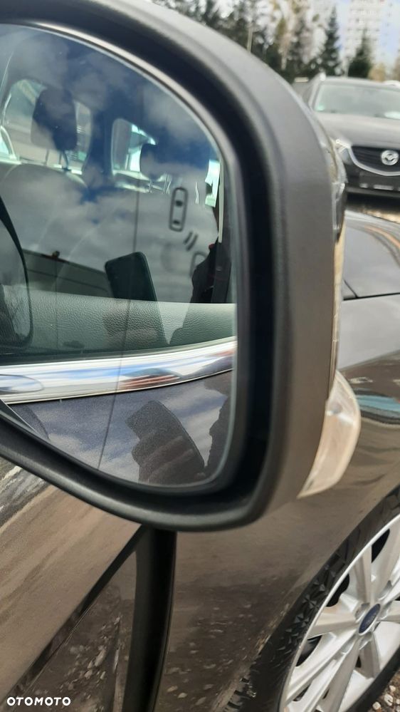 Ford Focus 2.0 TDCi Titanium ASS - 32