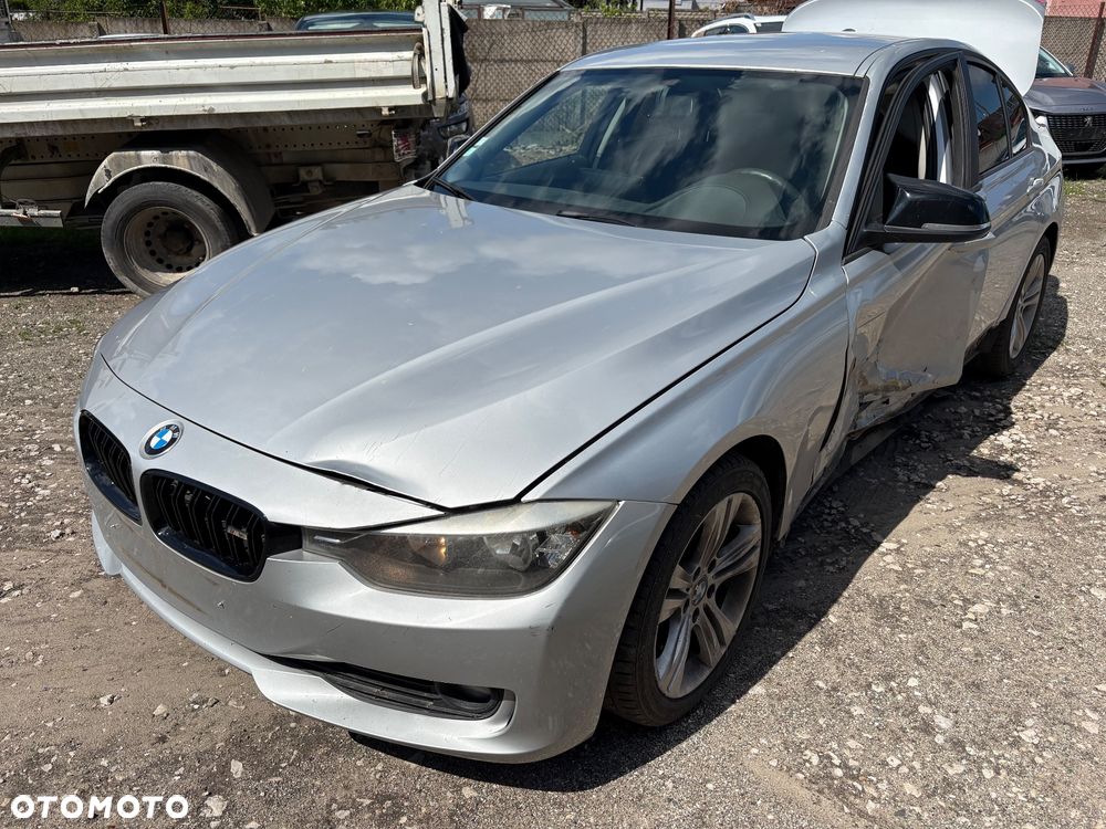 BMW Seria 3 318d Luxury Line - 2