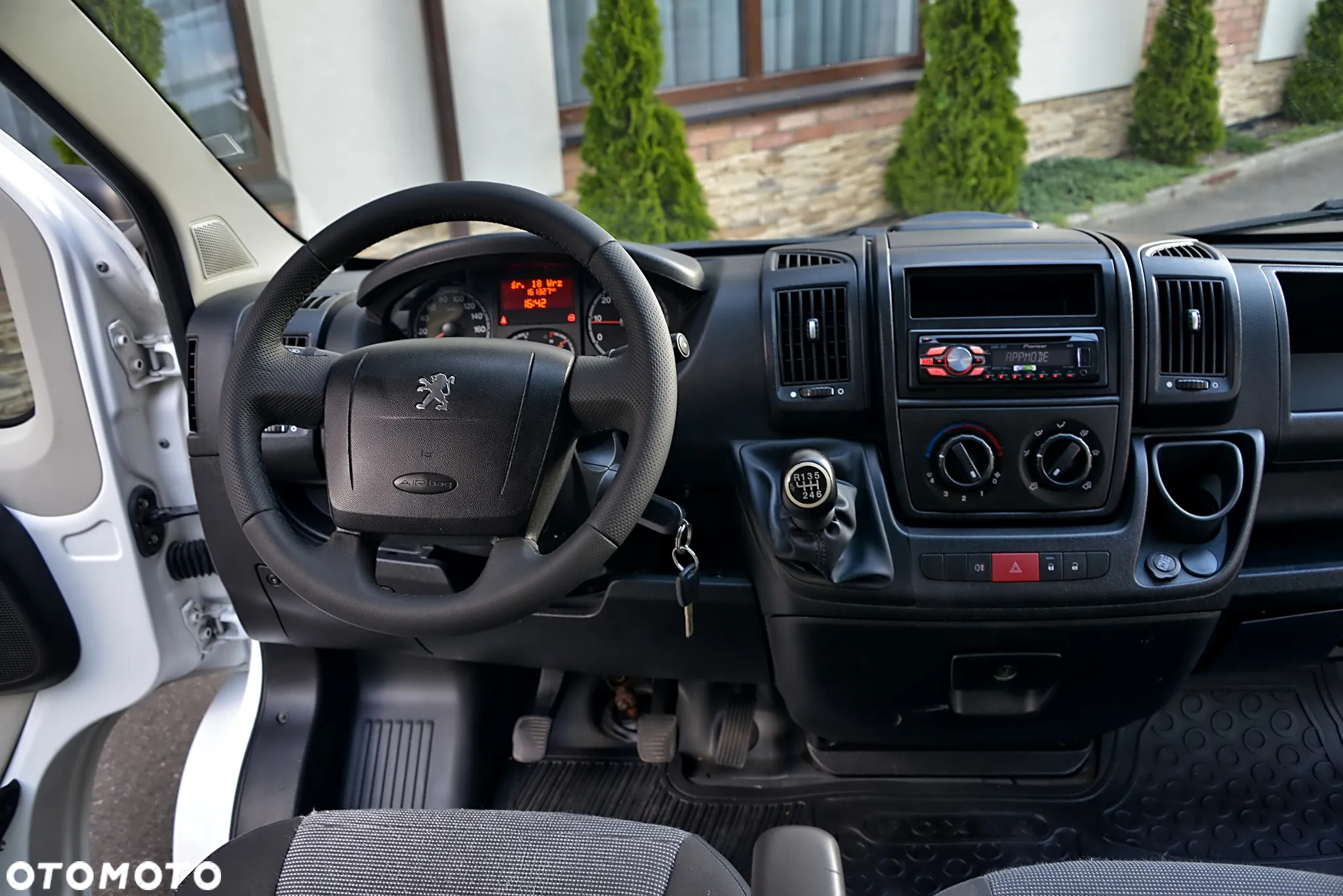 Peugeot Boxer - 33