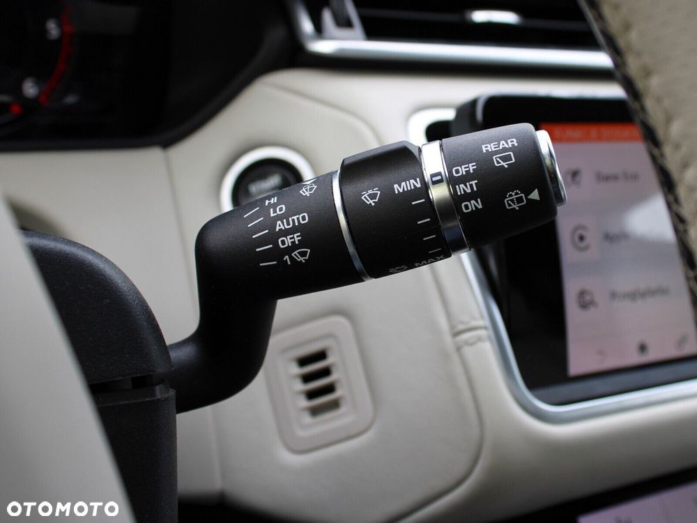 Land Rover Range Rover Velar - 32