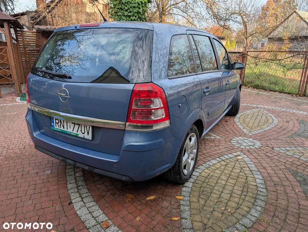 Opel Zafira 1.6 - 4