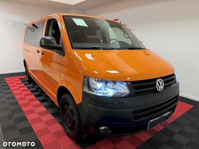 Volkswagen Caravelle 2.0 TDI L2 Trendline Mixt - 2