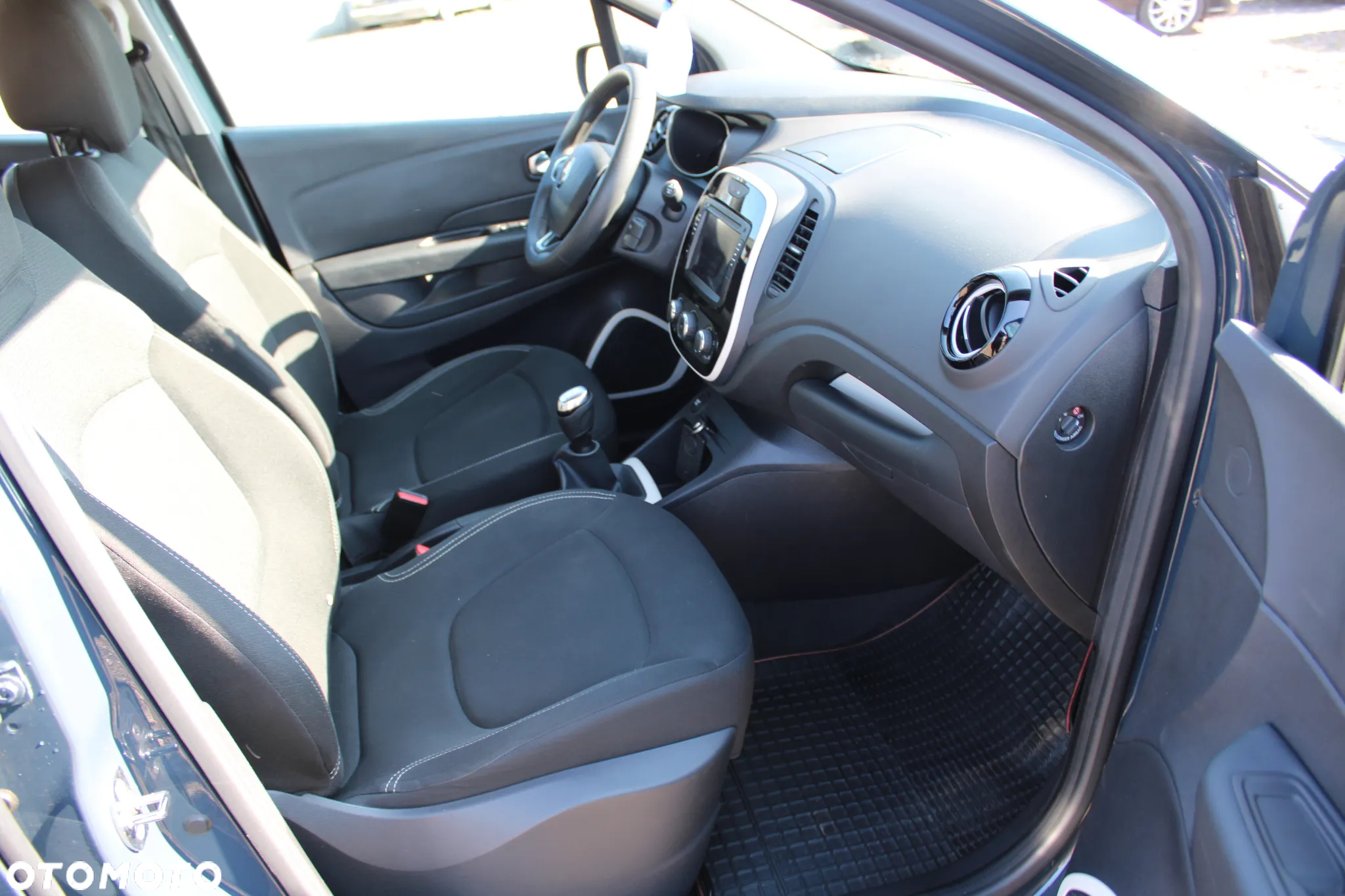 Renault Captur 0.9 Energy TCe Life - 17