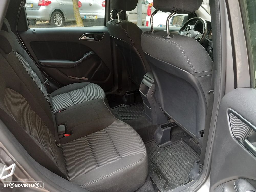 Mercedes-Benz B 180 d Urban - 6