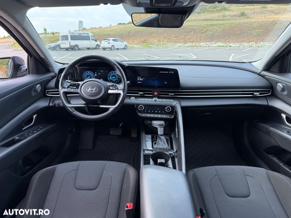 Hyundai Elantra 1.6 l 123 CP CVT Highway - 8