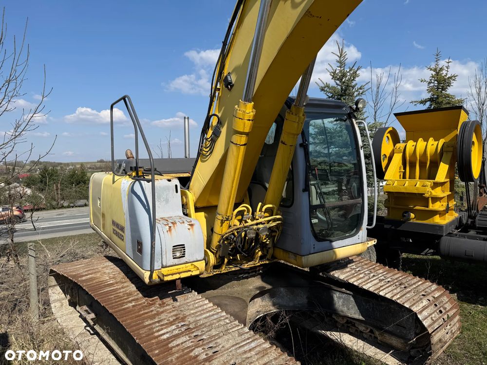 New Holland Kobelco E215 - 1