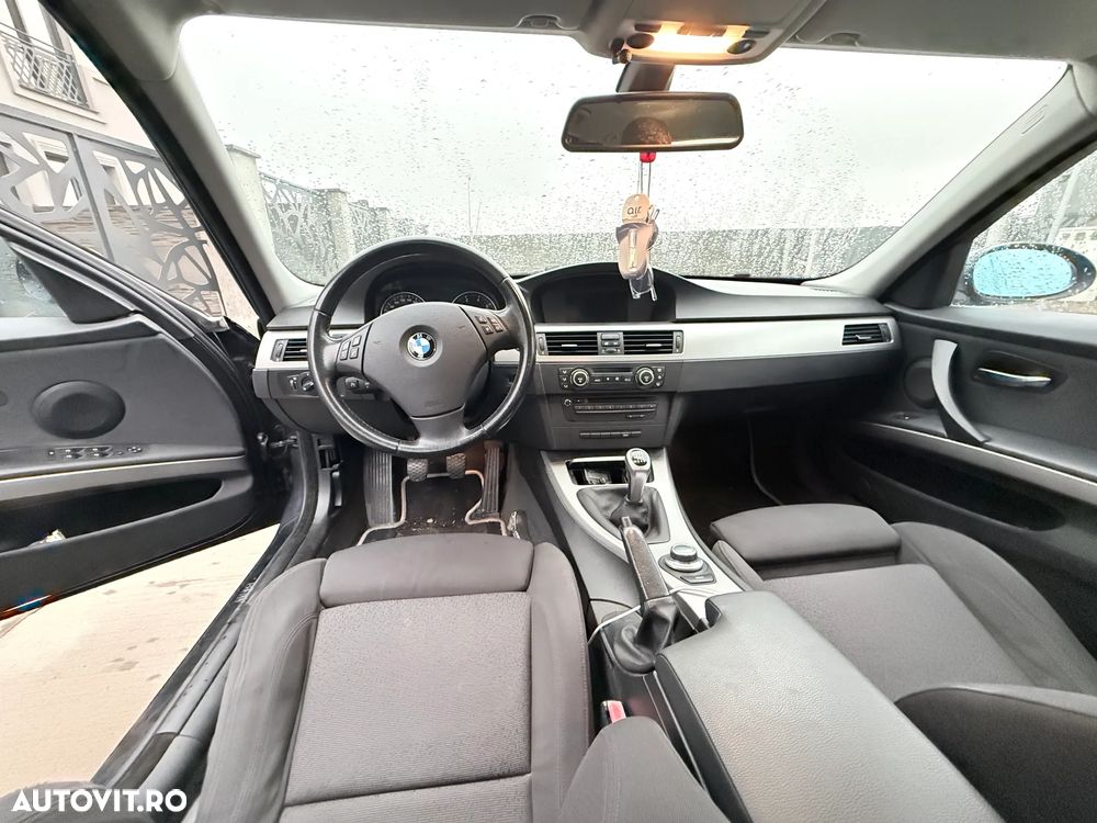 BMW Seria 3 318i Touring Edition Lifestyle - 7