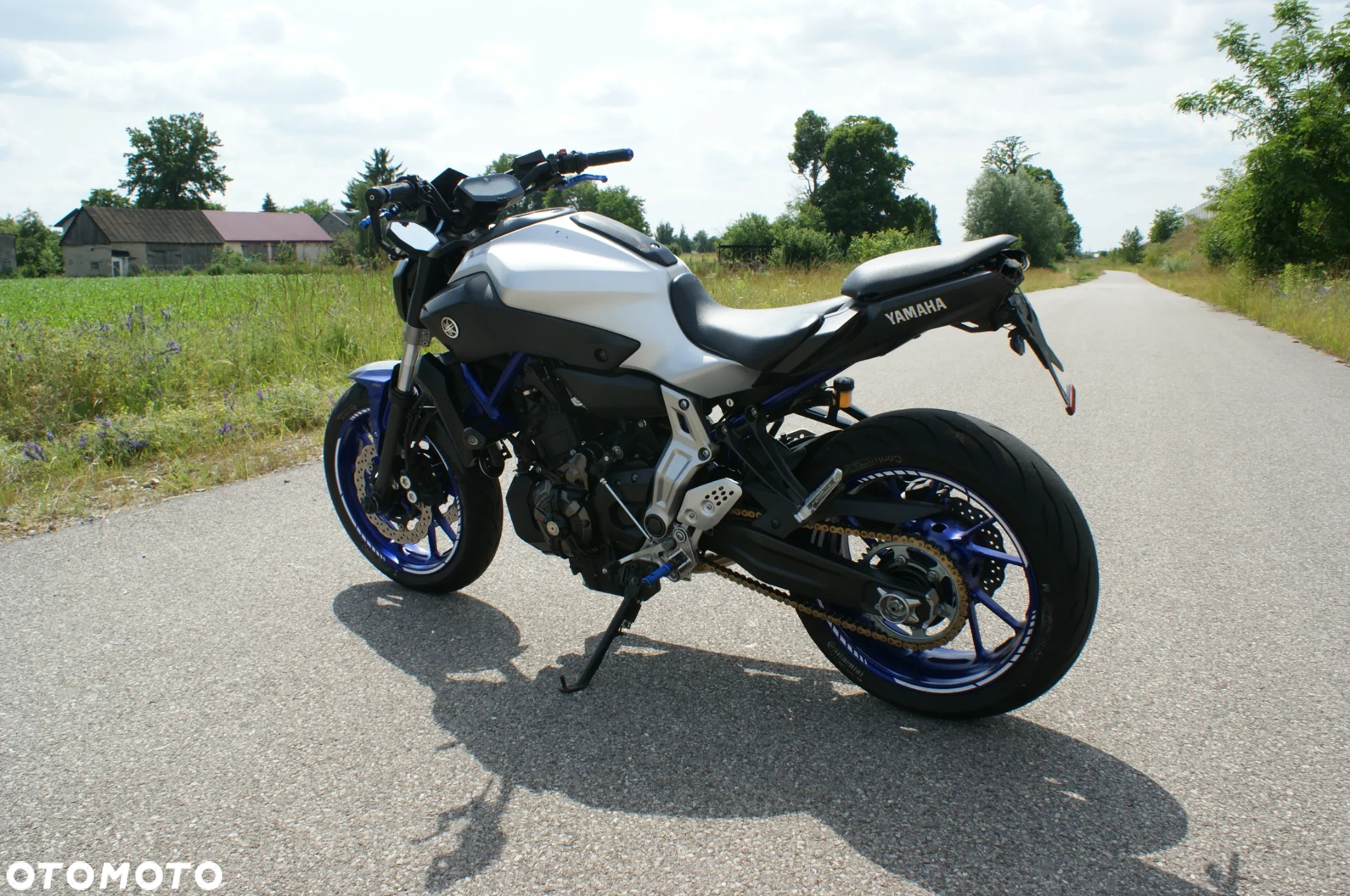 Yamaha MT - 8