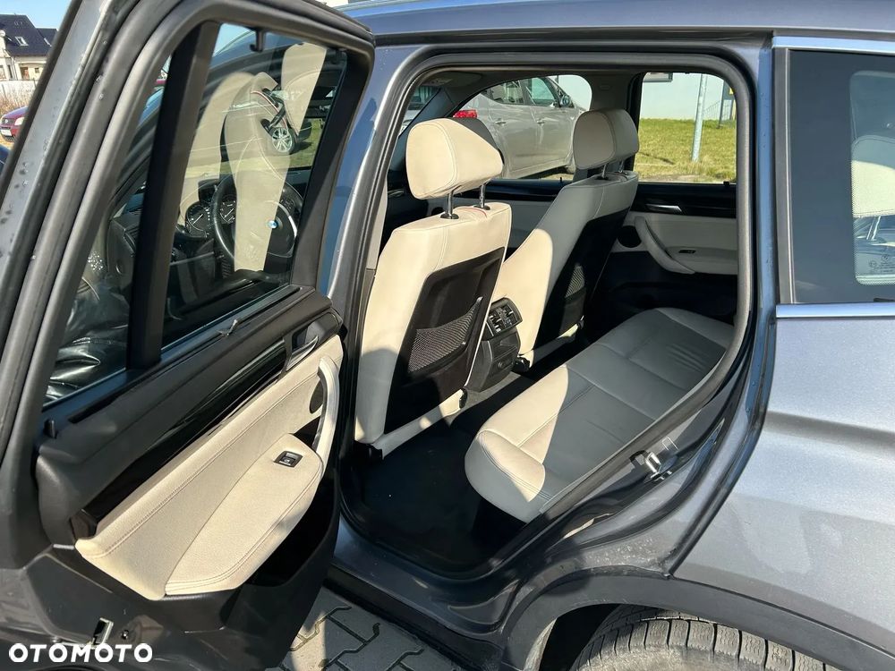 BMW X3 xDrive20d - 15