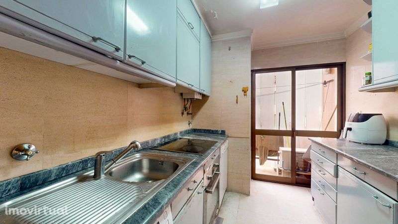 Arrendamento de apartamento t2 na Rua Marques da Silva, 41 - Grande imagem: 5/12