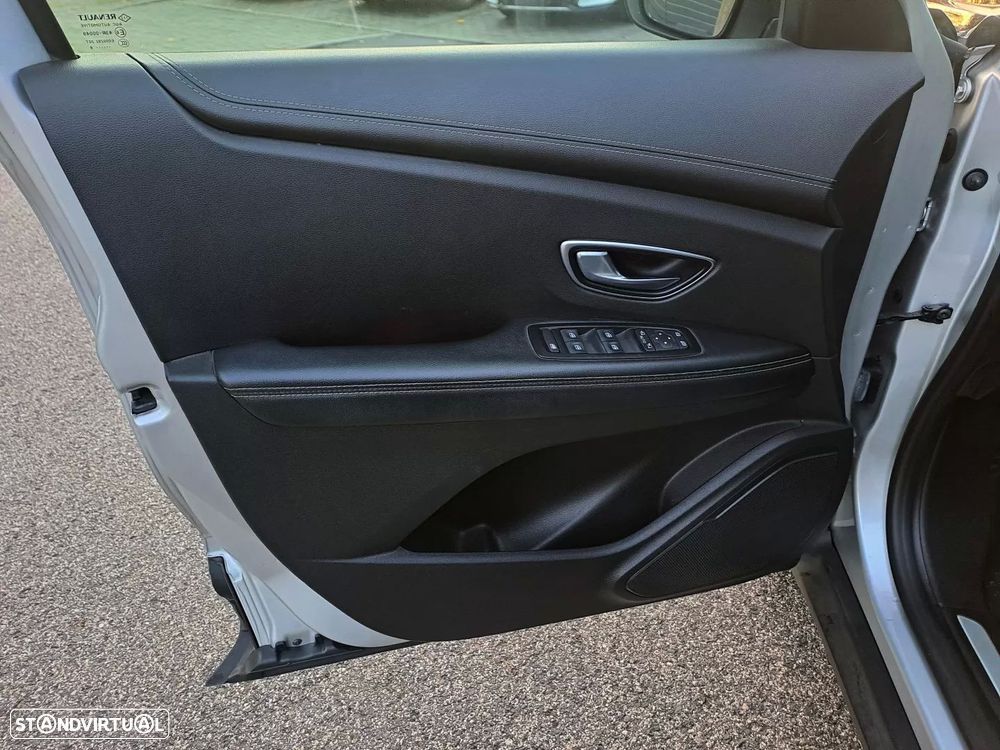 Renault Grand Scénic 1.5 dCi Intens Hybrid Assist SS - 10