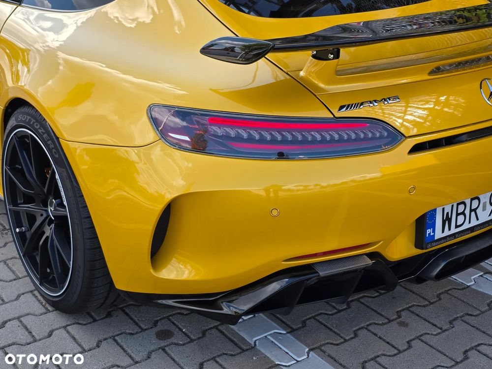 Mercedes-Benz AMG GT R - 10