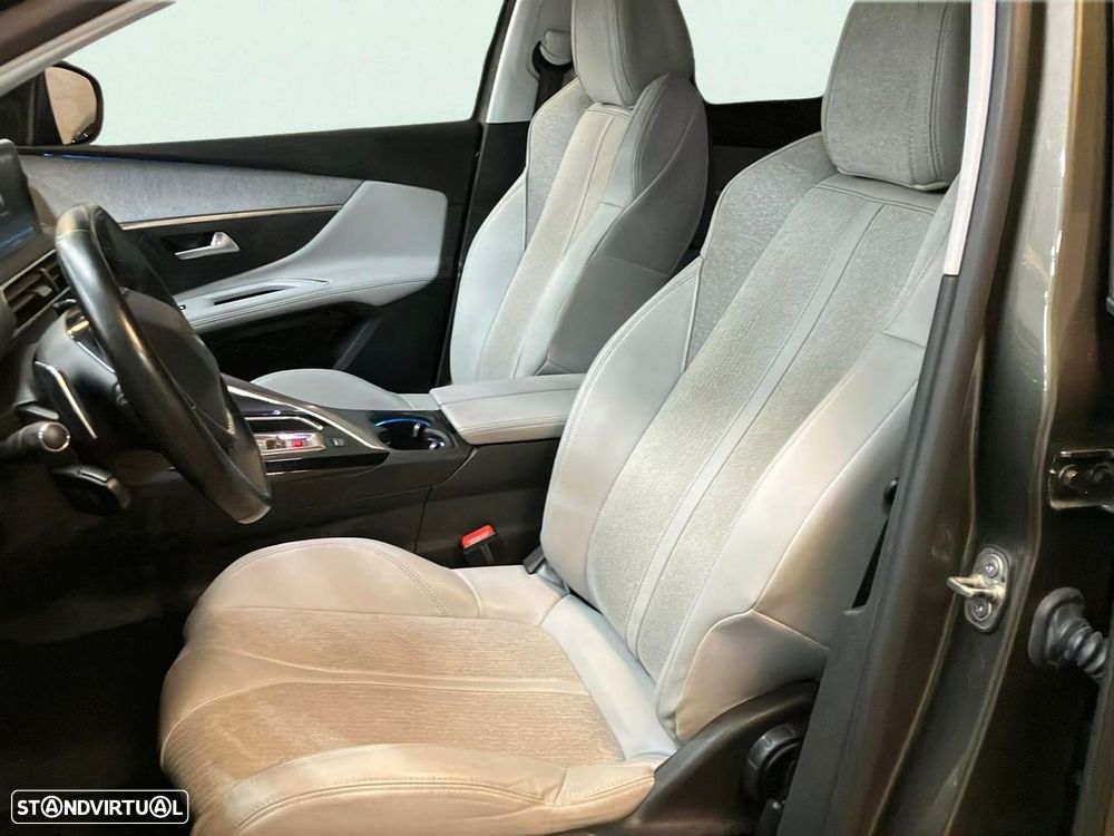 Peugeot 5008 1.2 PureTech Allure EAT8 - 16