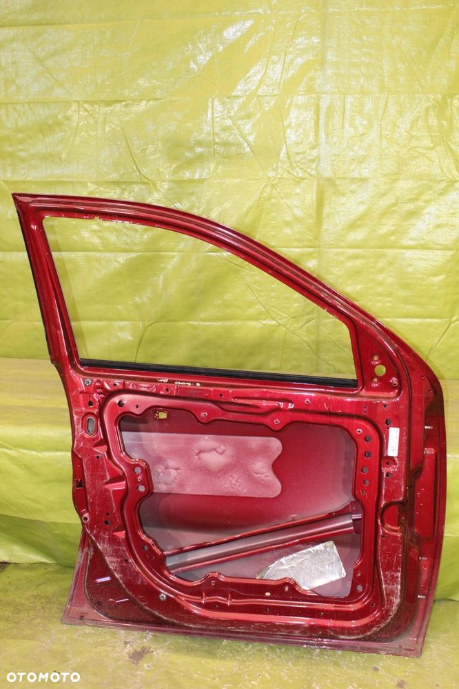 Drzwi Dodge Durango po 2010r. przód lewy - 2