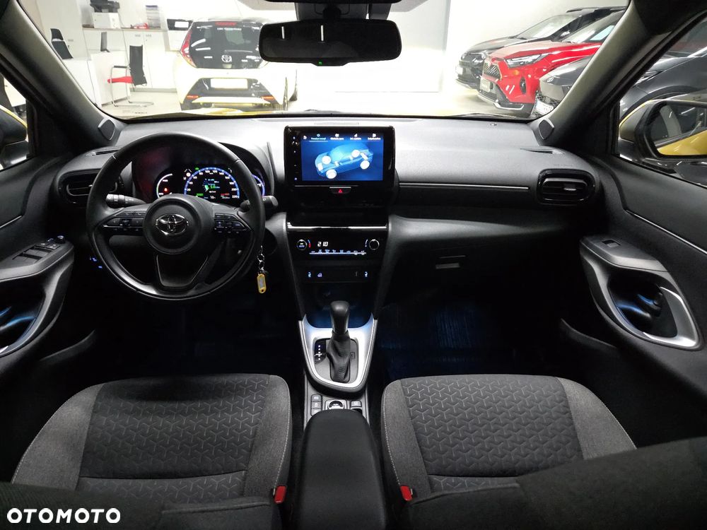 Toyota Yaris Cross Hybrid 1.5 Comfort 4x4 - 26