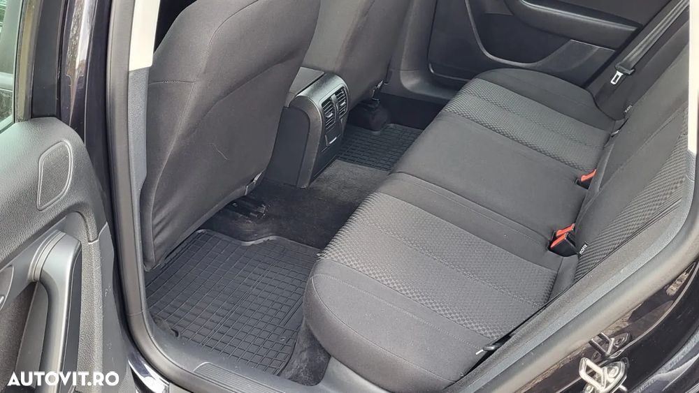 Volkswagen Passat - 7