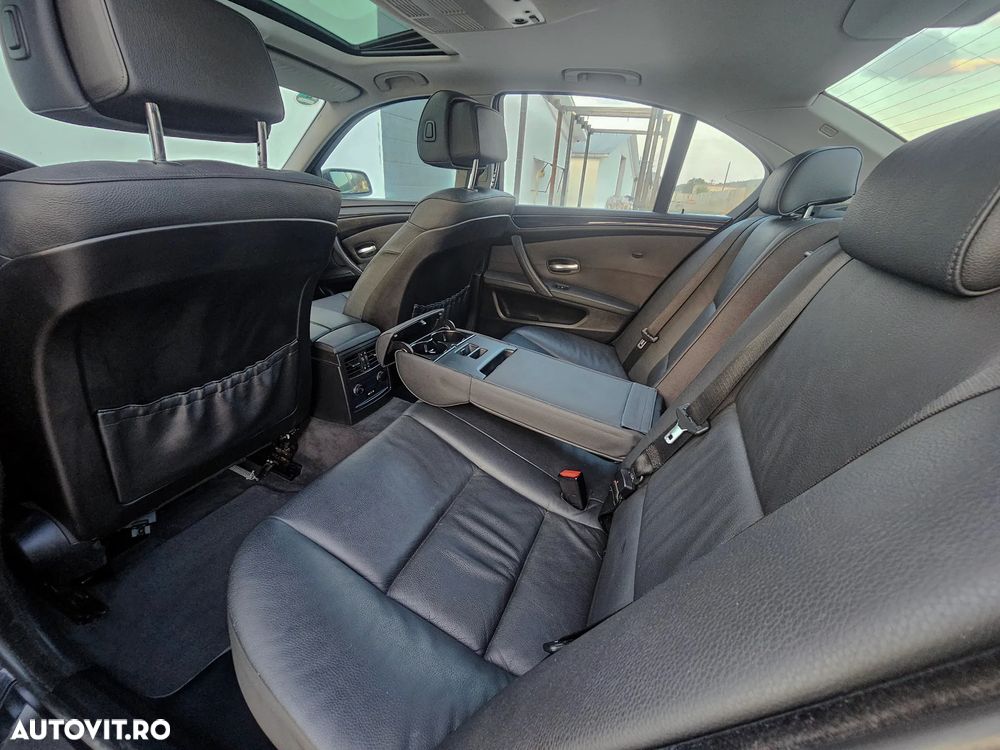 BMW Seria 5 520d Edition Exclusive - 12