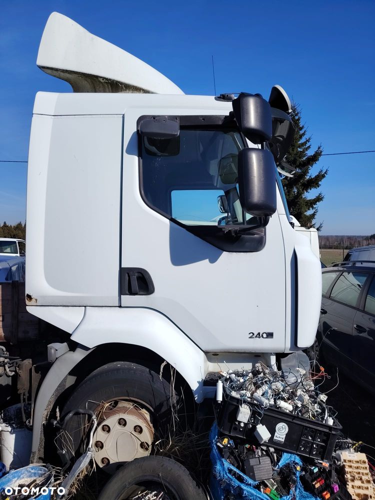 kabina zderzak rama renault midlum 07r  czesci - 2