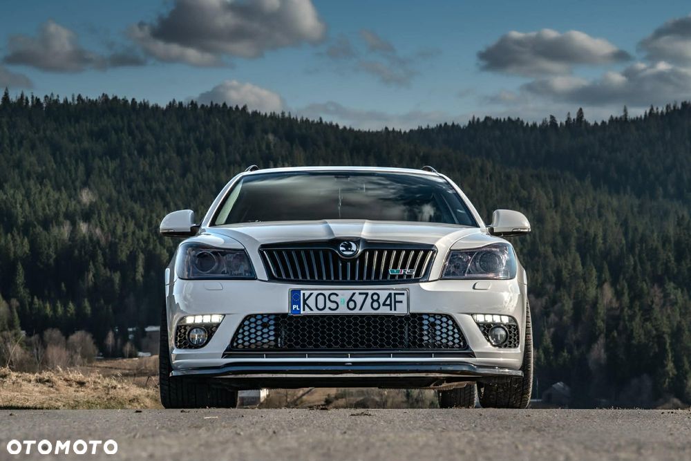 Skoda Octavia 2.0 TSI RS - 19