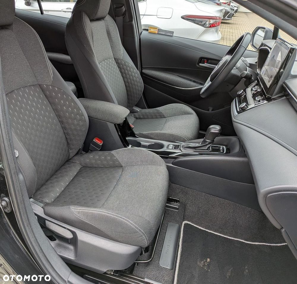 Toyota Corolla 1.8 Hybrid Comfort - 31