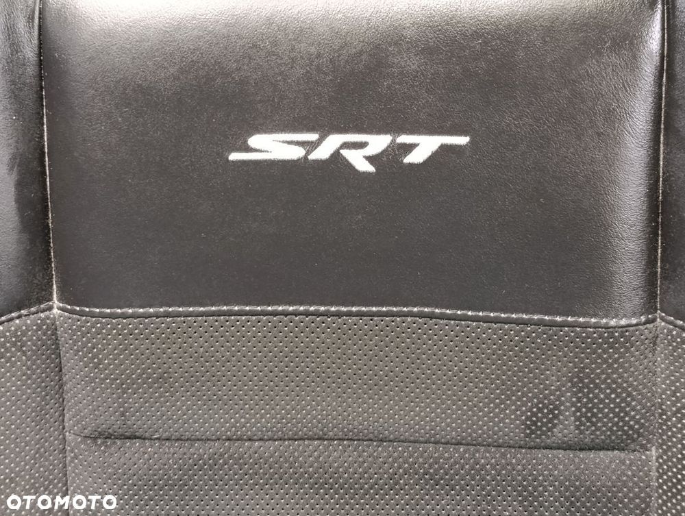 JEEP GRAND CHEROKEE WK2 SRT 16-21r Fotele Kanapa Boczki - 2