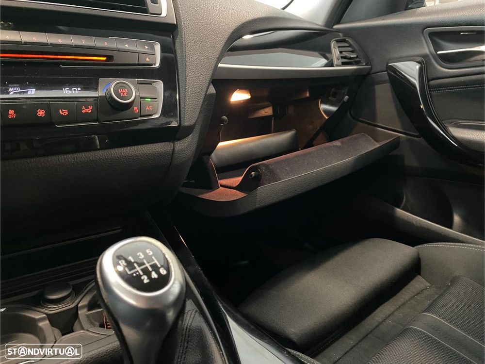 BMW 116 d EfficientDynamics Edition Sport Line - 42