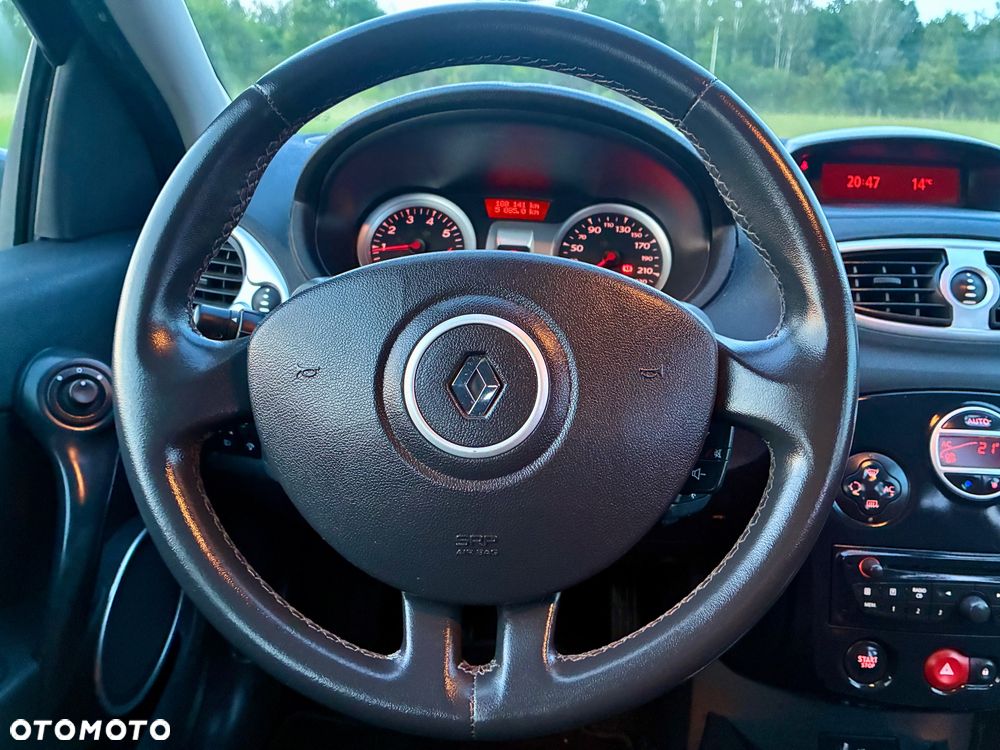 Renault Clio - 27