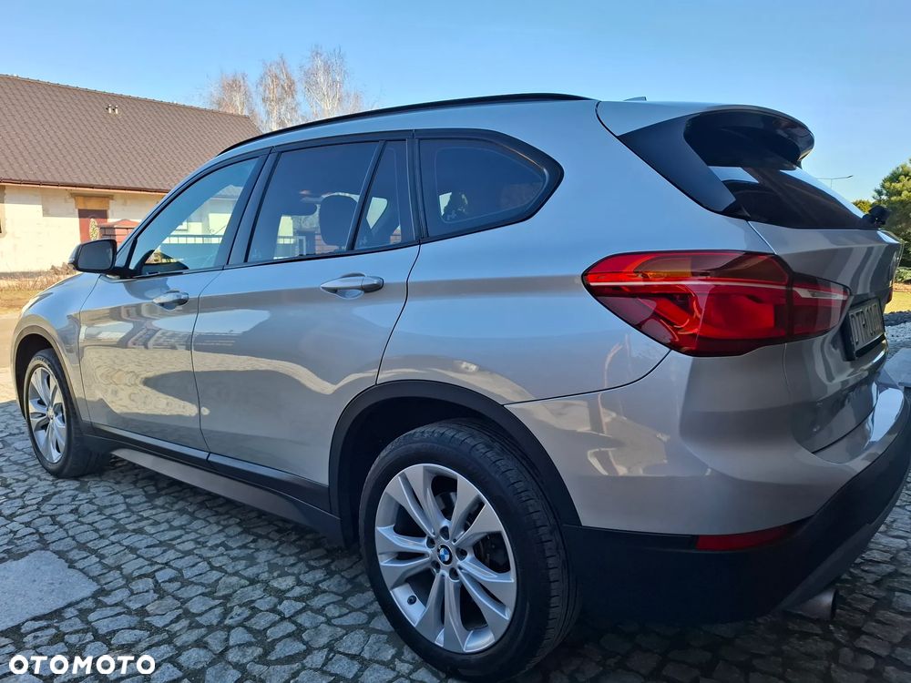 BMW X1 xDrive20i - 4