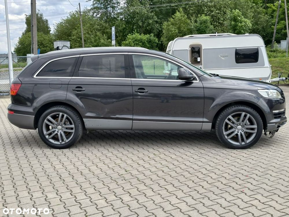 Audi Q7 - 8