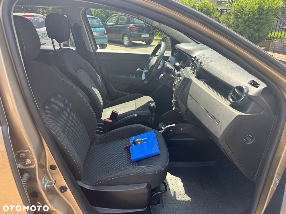 Dacia Duster 1.6 SCe Outdoor S&S - 22