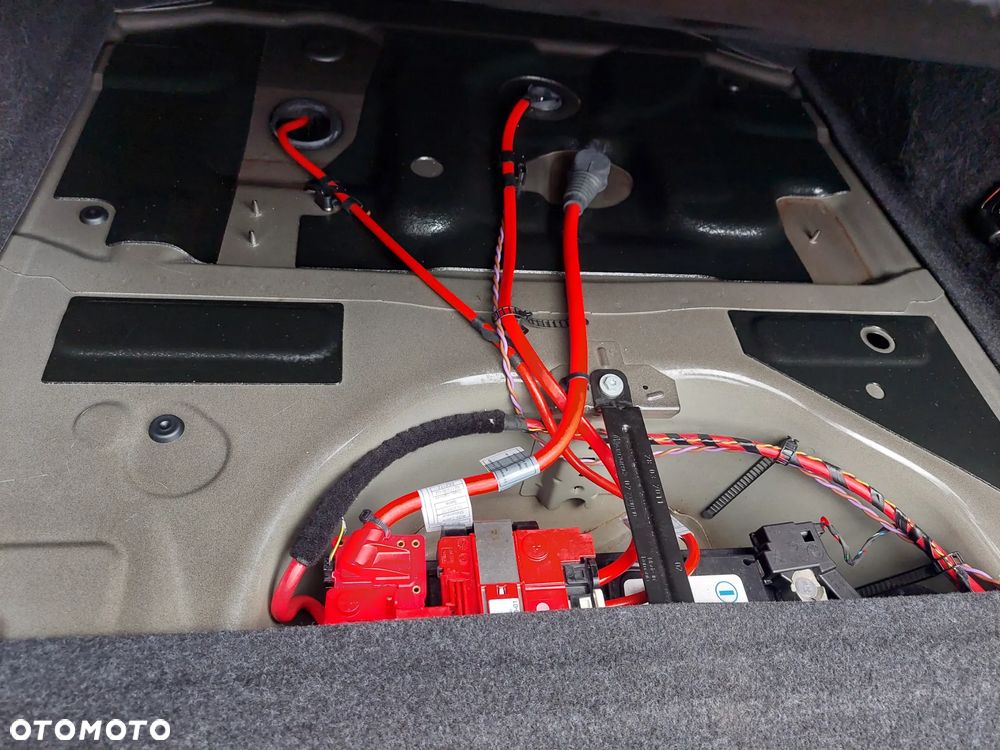 BMW Seria 5 528i Sport-Aut - 29