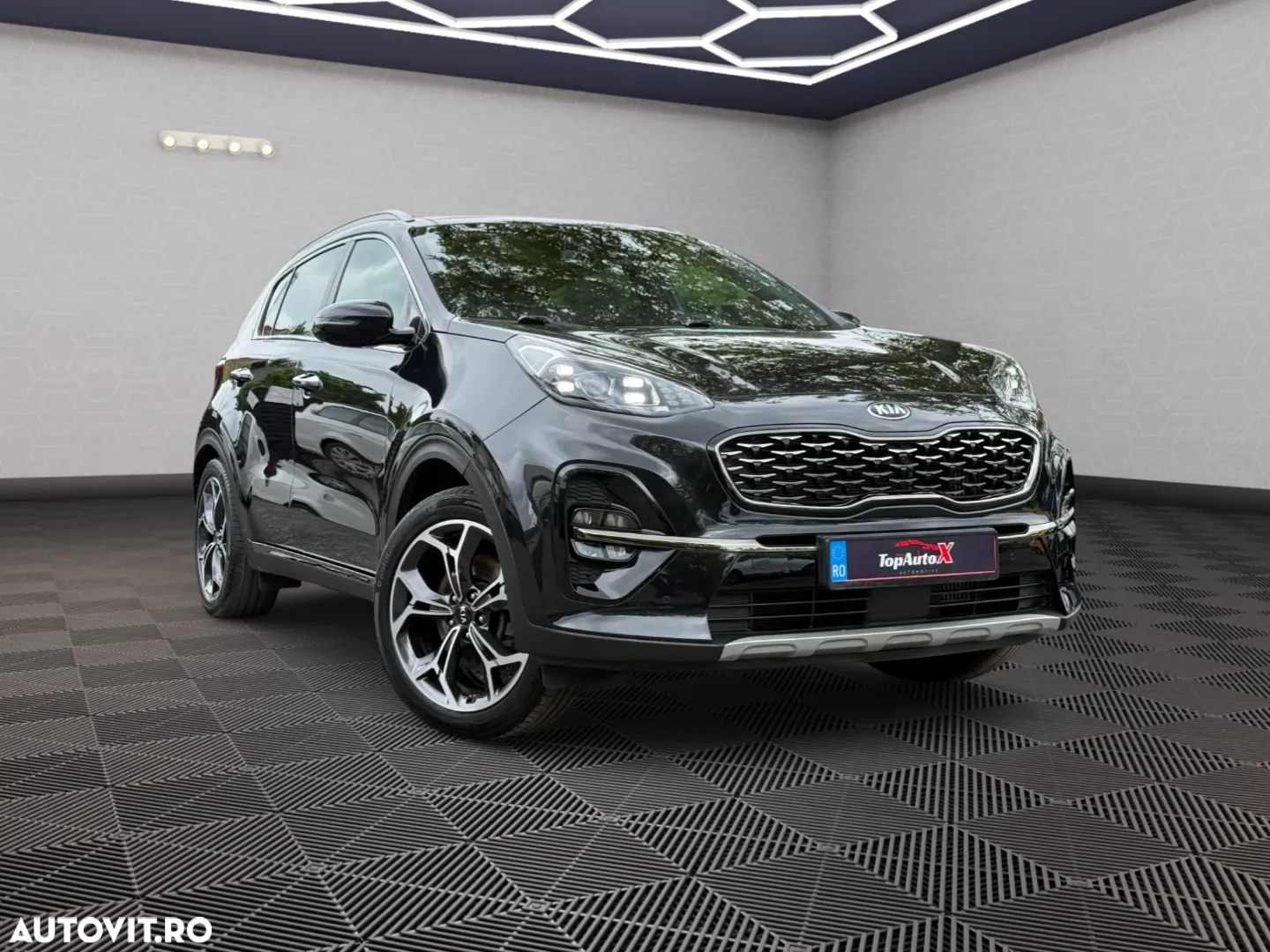 Kia Sportage 2.0 CRDI AWD Eco-Dynamics+ (48V M-H) Aut. GT LINE - 2