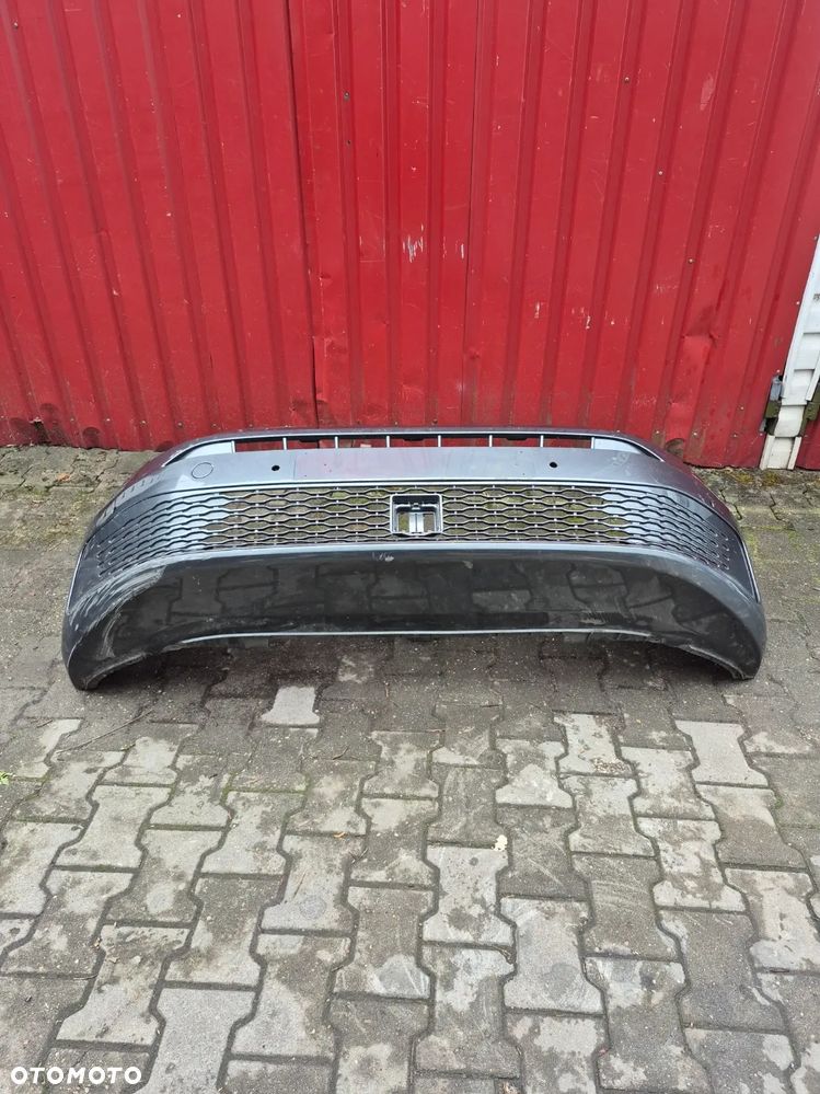 Volkswagen Caddy zderzak przedni 2K7807221A - 2