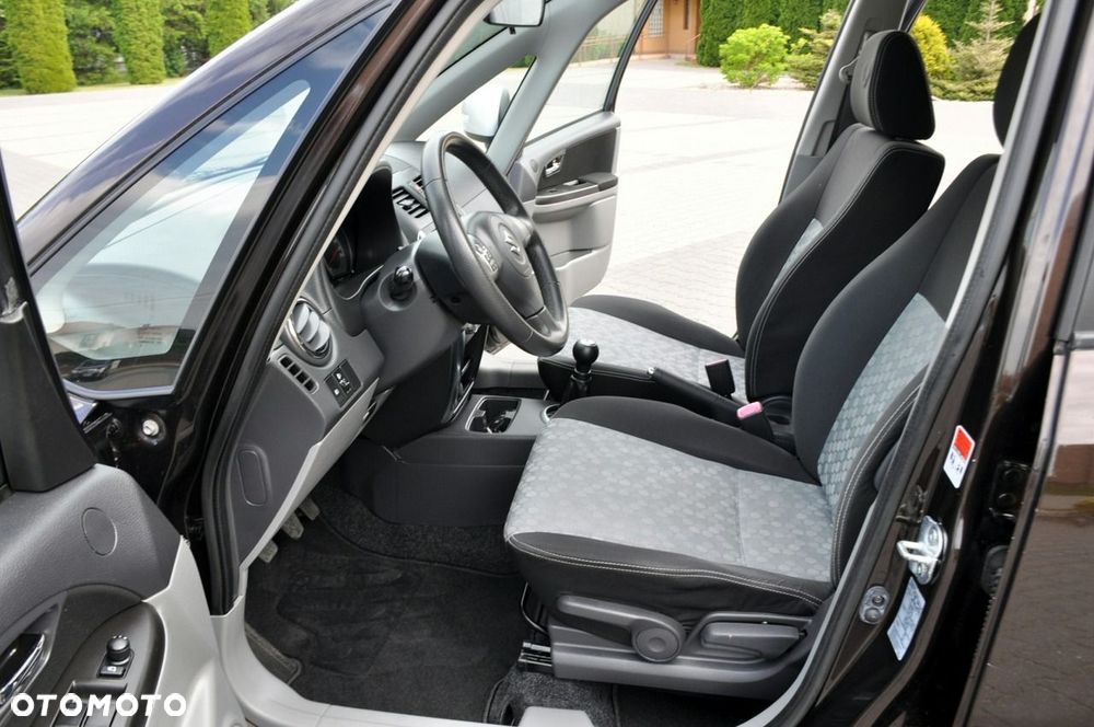 Suzuki SX4 - 22
