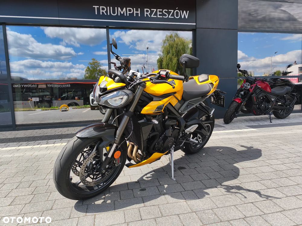 Triumph Street Triple