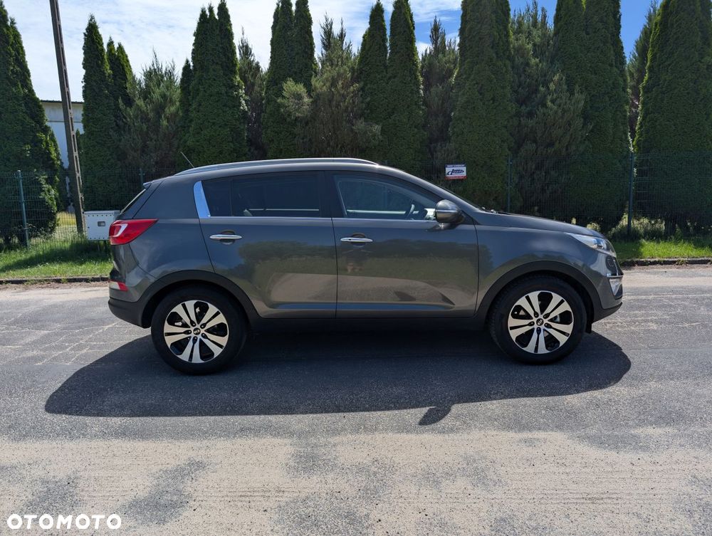 Kia Sportage 1.7 CRDI 2WD ISG Dream-Team Edition - 8