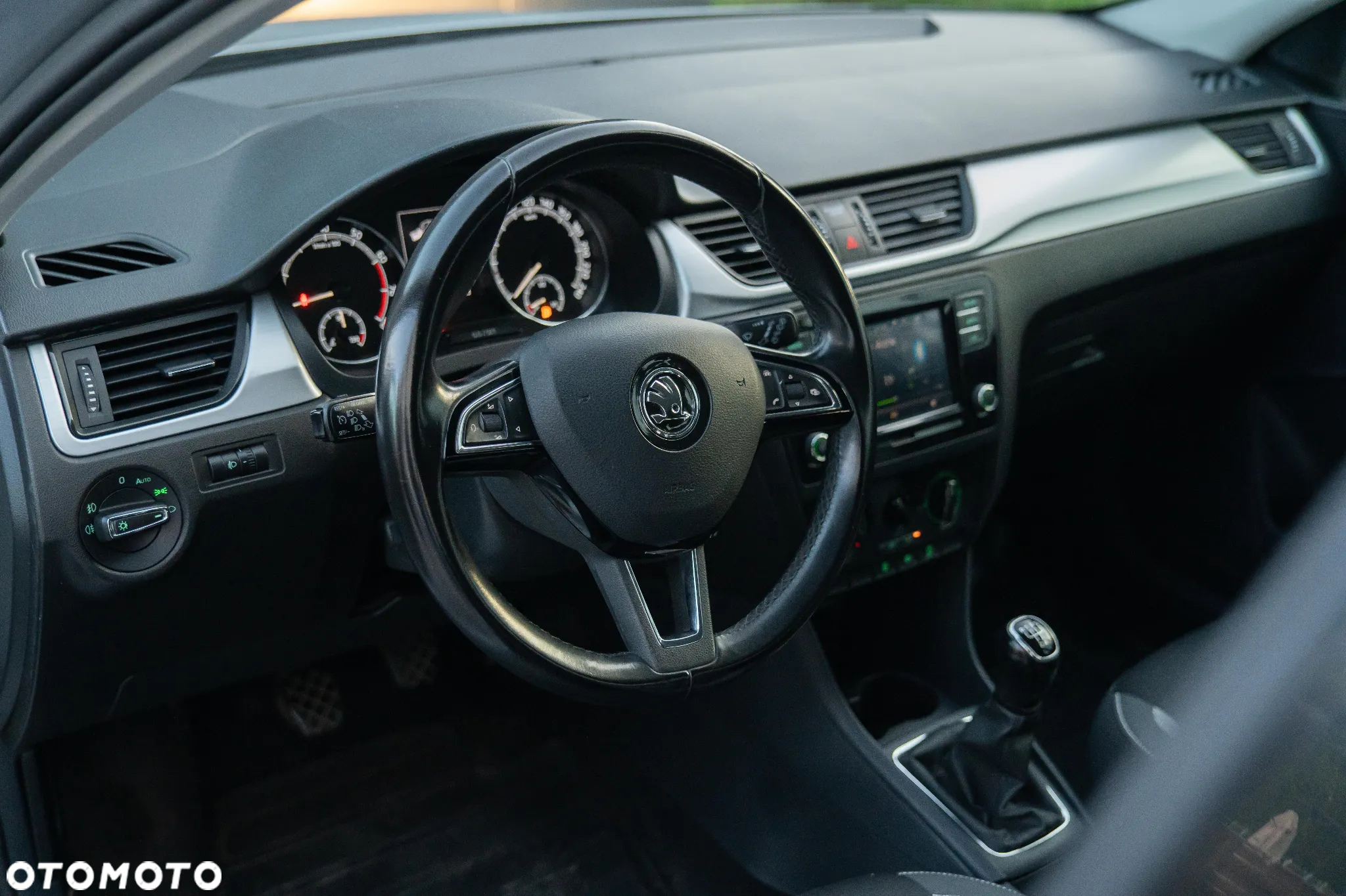 Skoda RAPID Spb 1.0 TSI Ambition - 10