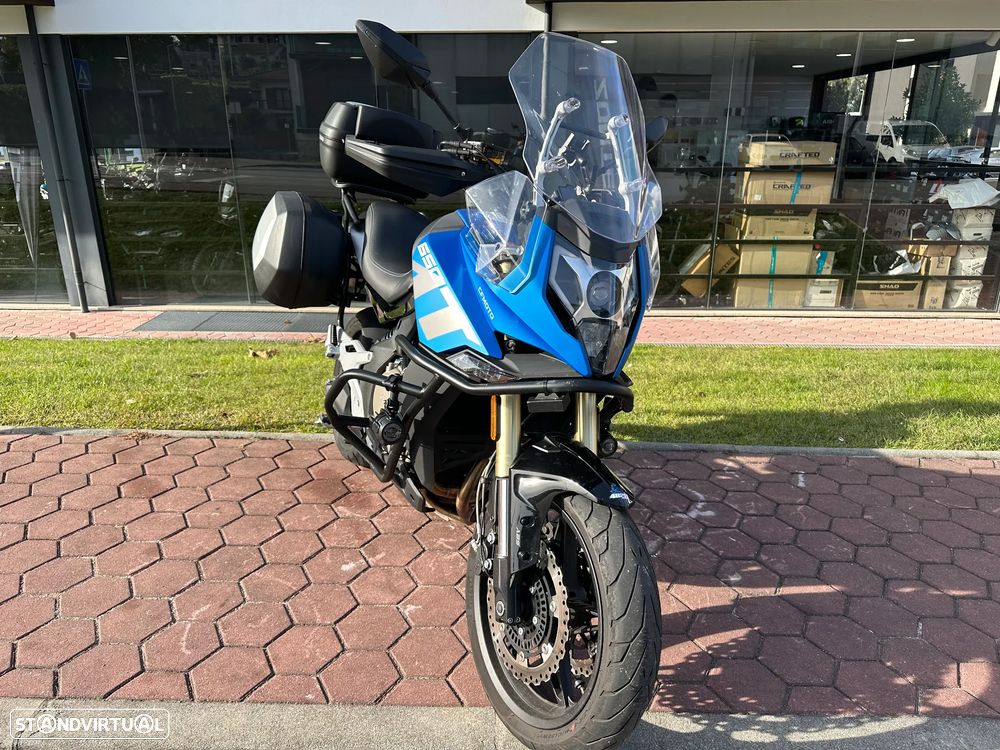 CF Moto 650MT punhos aqu, farois aux, malas - 10