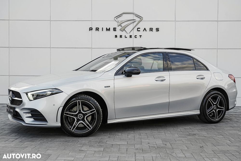 Mercedes-Benz A 250 e 8G-DCT AMG Line - 23