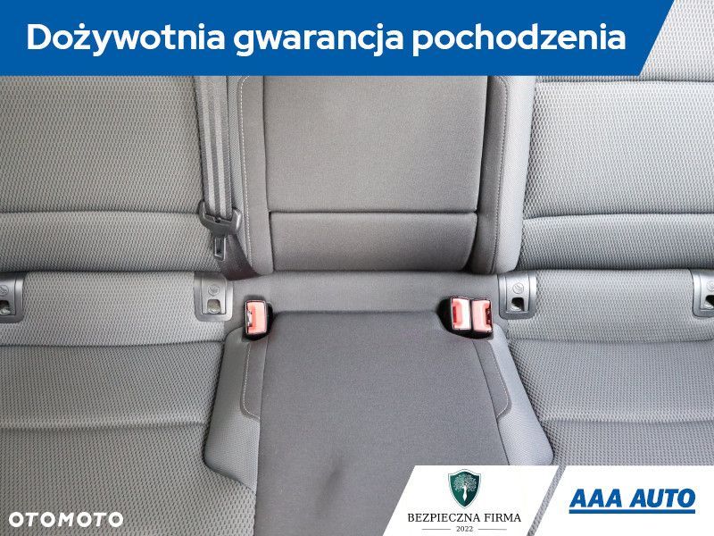 Volkswagen Golf - 11