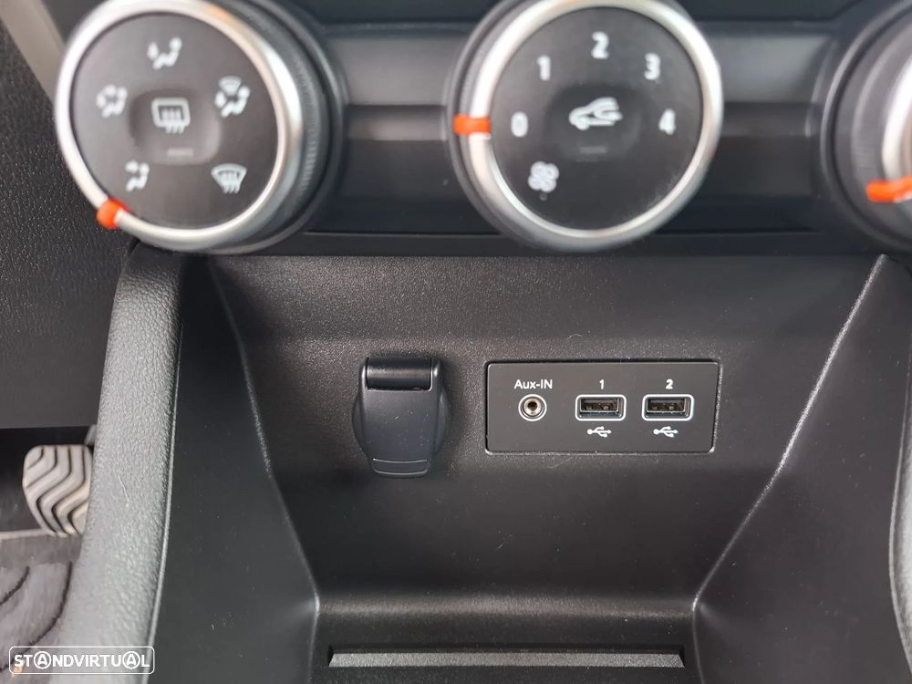 Renault Clio 1.0 TCe Techno - 38