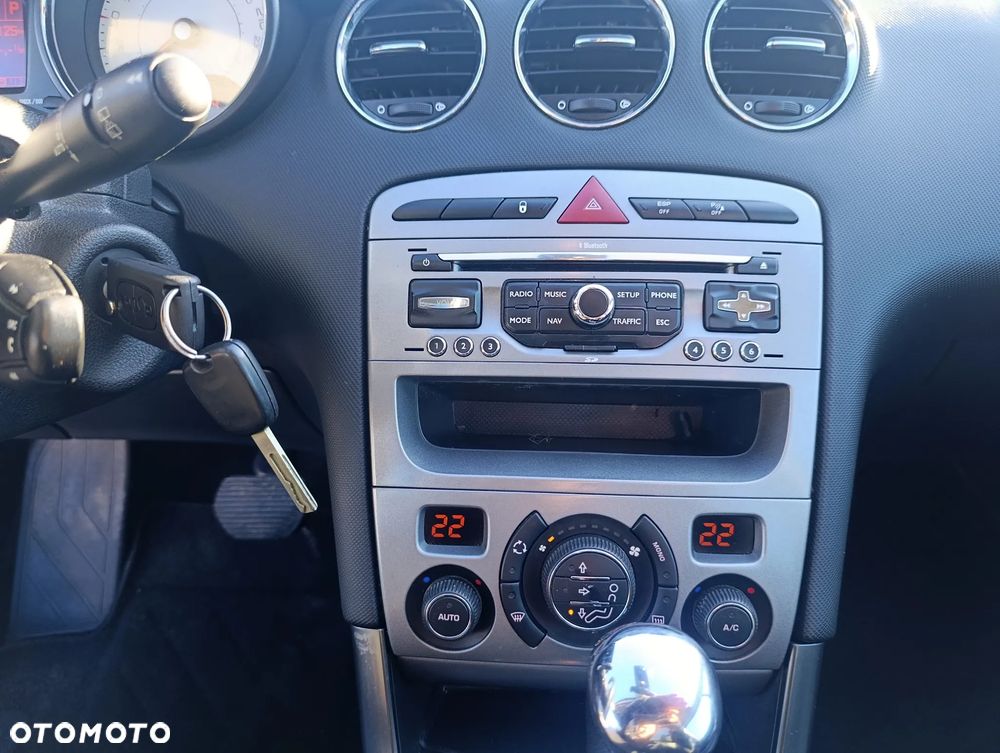 Peugeot 308 120 VTi Automatik Premium - 24