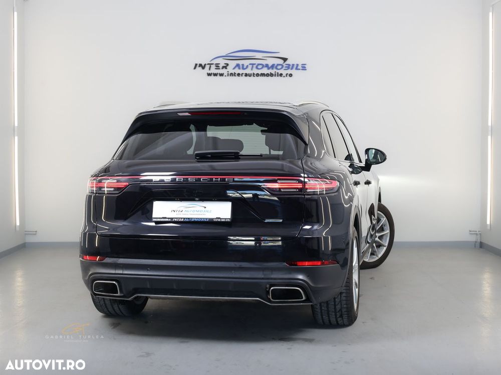 Porsche Cayenne - 11