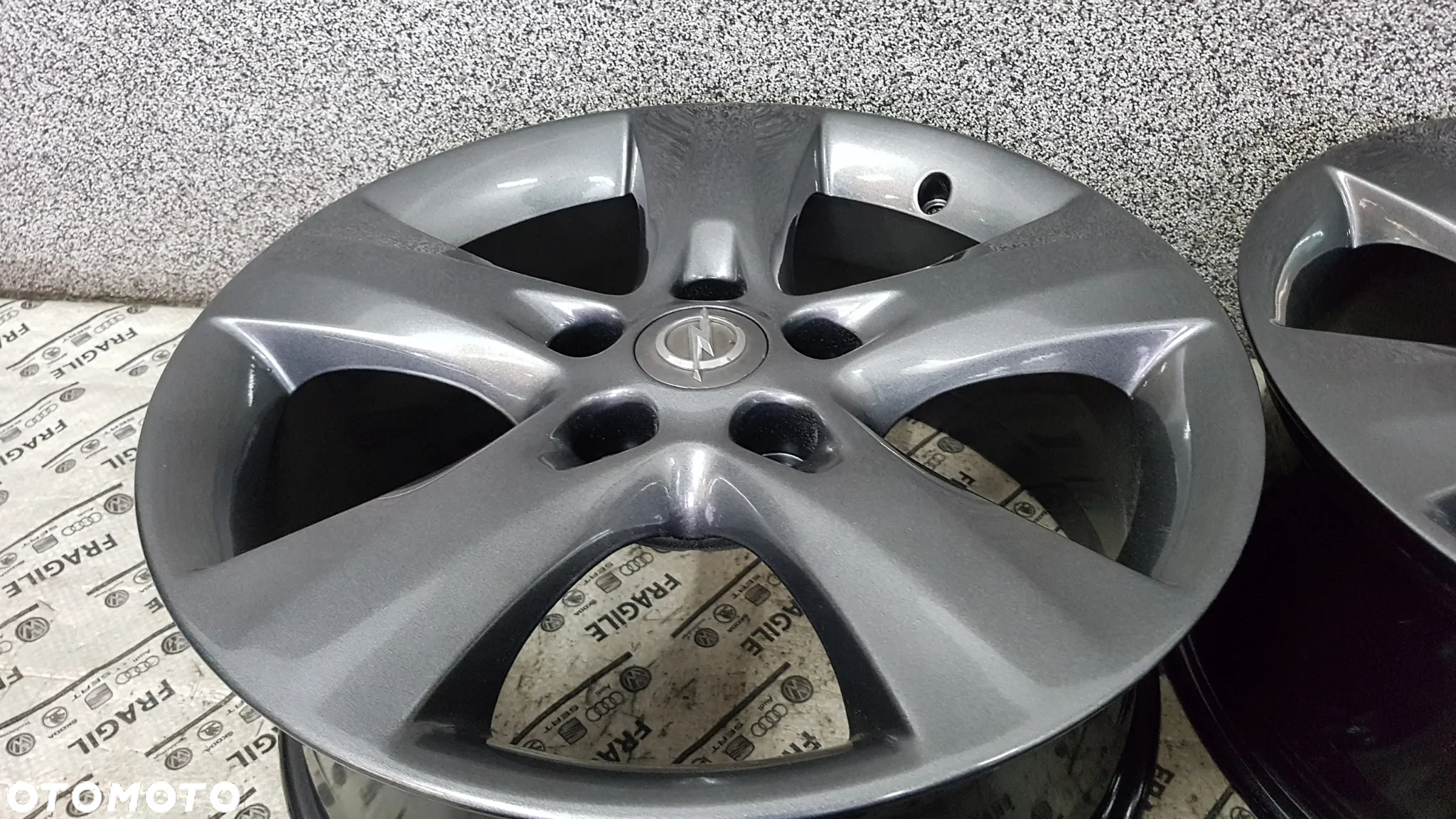 FELGI ALU ORYGINAŁ GM OPEL INSYGNIA B ASTRA J ZAFIRA C  7jx17  ET44 5x115 CZUJNIKI - 8