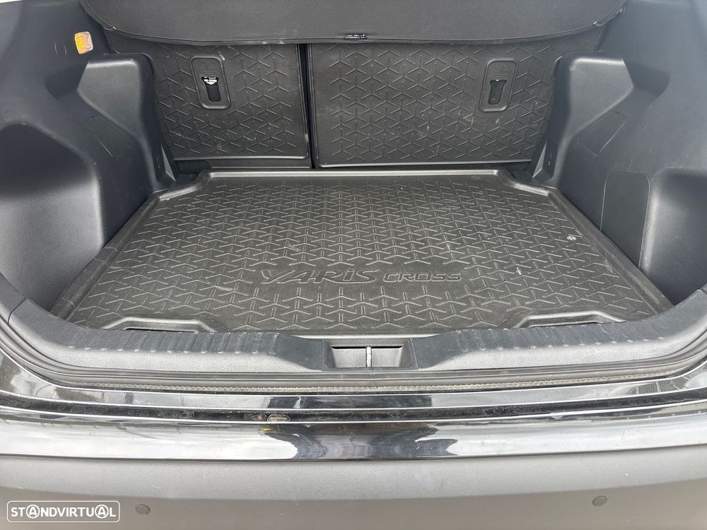 Toyota Yaris Cross 1.5 HDF Comfort Plus - 13