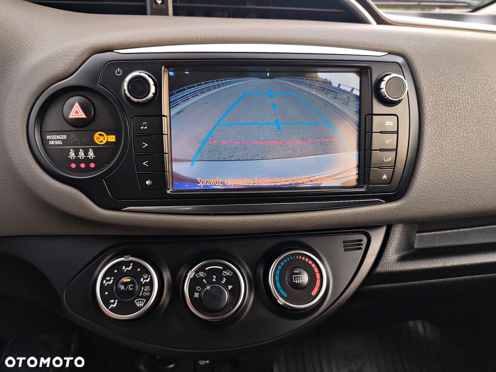 Toyota Yaris 1.33 Premium - 8