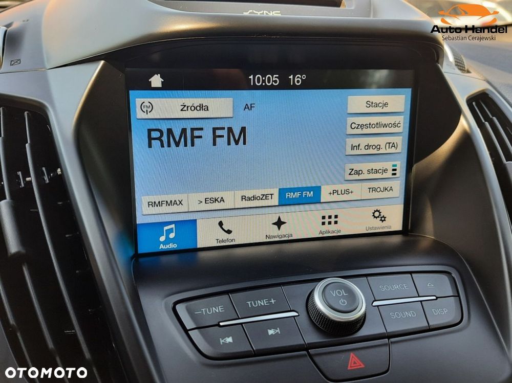 Ford Kuga 1.5 EcoBoost 2x4 Titanium - 27