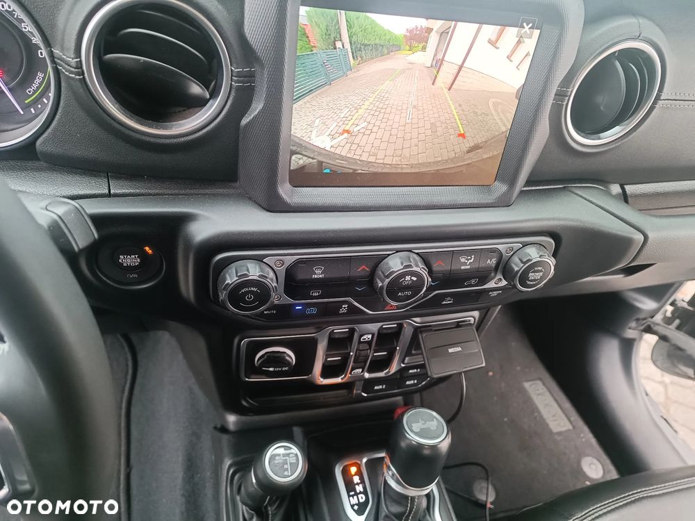 Jeep Wrangler Unlimited 2.0 Turbo PHEV 4xe Sahara - 16