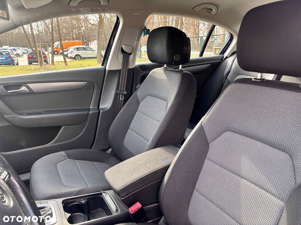 Volkswagen Passat 2.0 TDI Comfortline DSG - 15