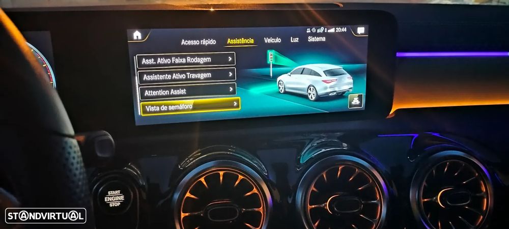 Mercedes-Benz CLA 250 e Shooting Brake AMG Line - 19